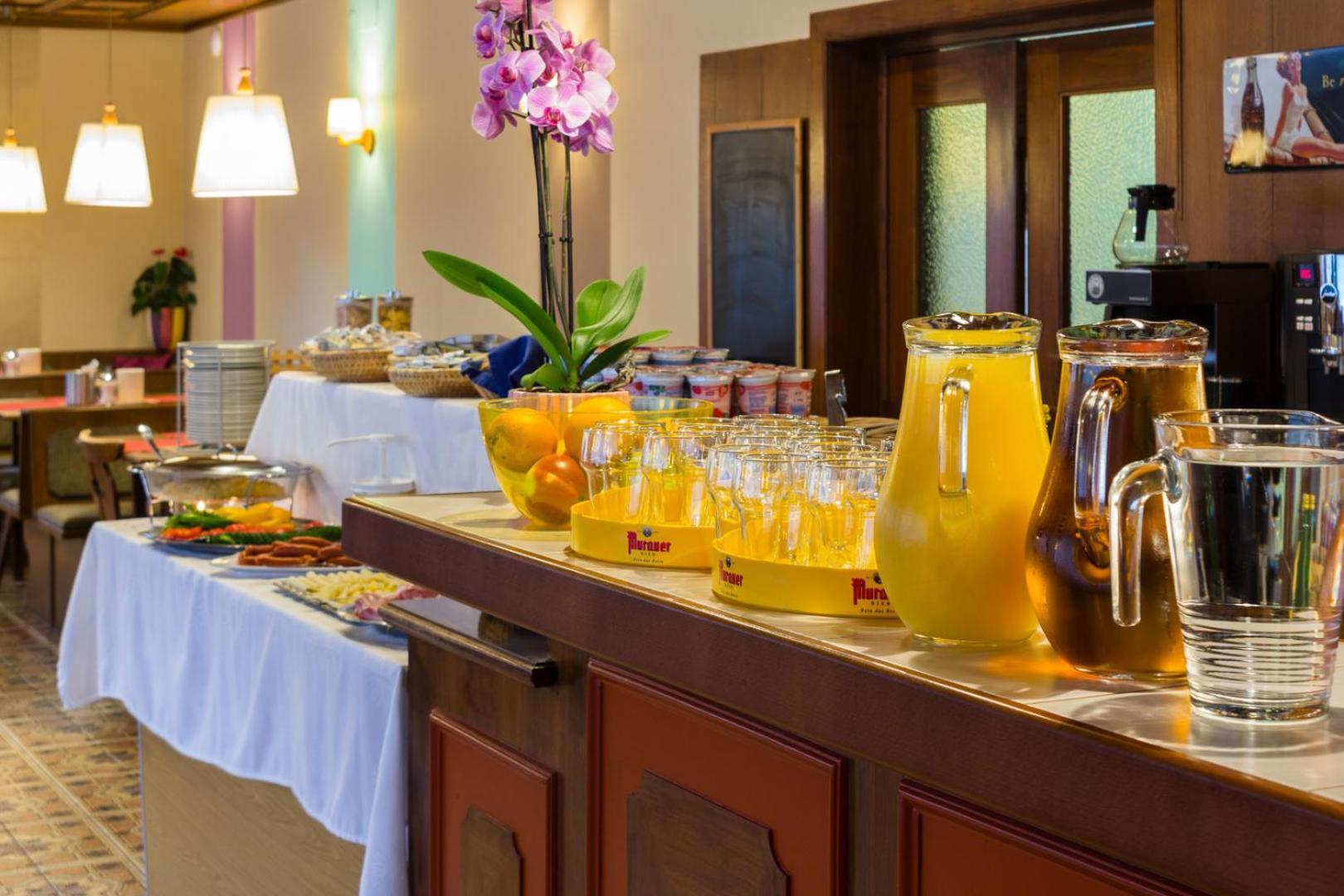 Sportland Inn Unterpeischlach Ngoại thất bức ảnh