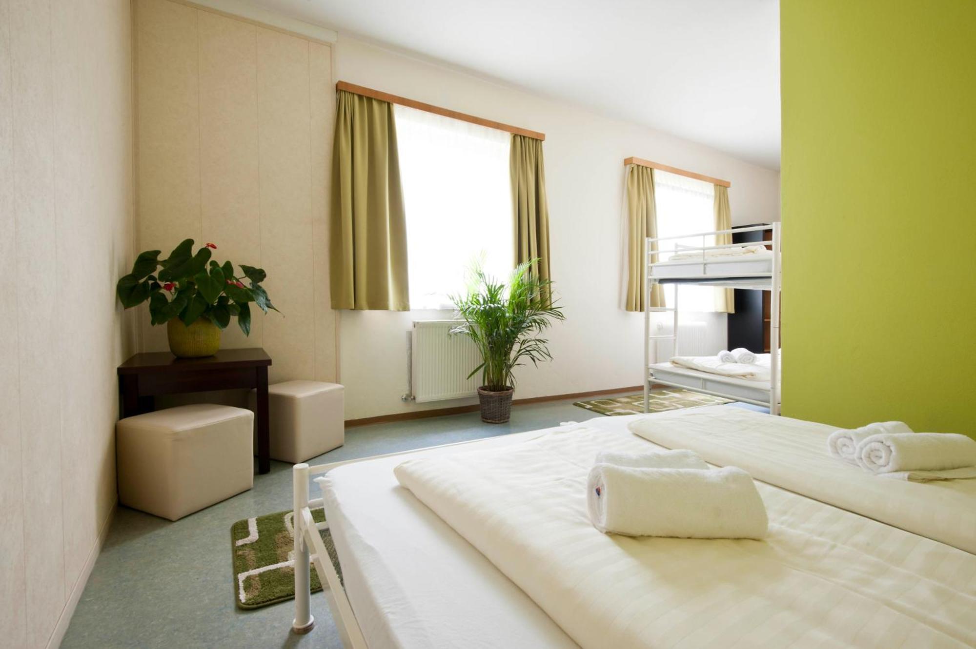 Sportland Inn Unterpeischlach Ngoại thất bức ảnh